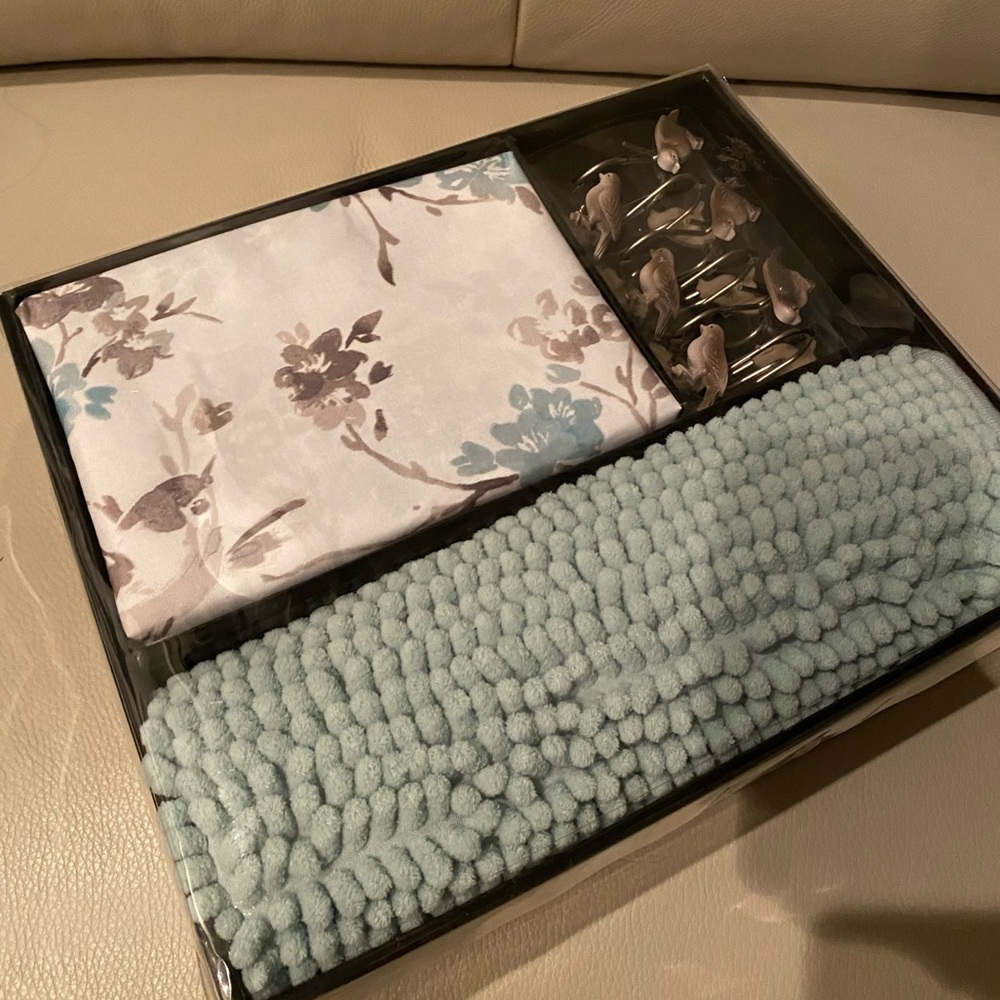 Shower curtain bath set